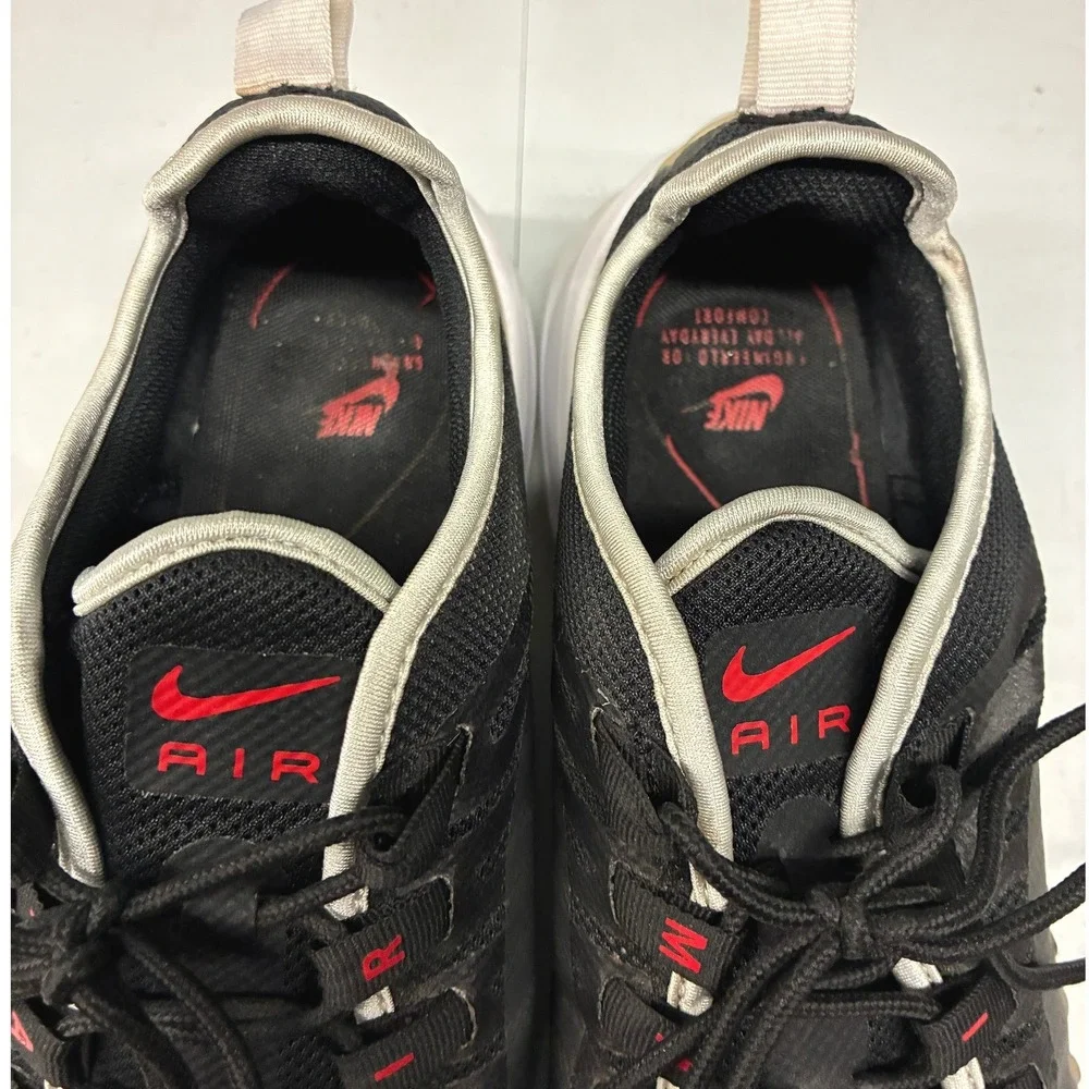 Nike Air Max Axis Sneakers Mens 9 Black Running Athletic Training Gym Low Top